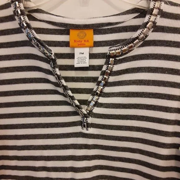 Ruby Rd. Petite Medium Grey & White Striped Top w.Silver Nougats on V Neckline. - Picture 2 of 4